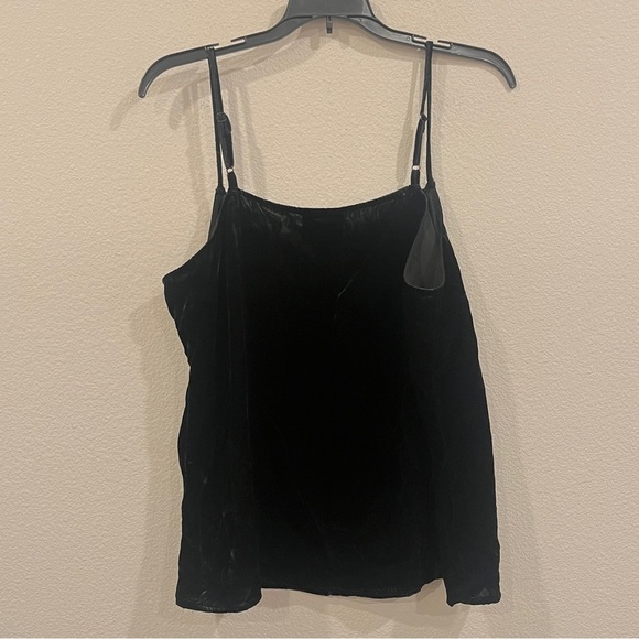 Maeve black velvet size large camisole top cross cut out in front - Picture 10 of 11